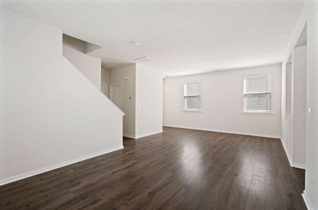 Foto del edificio - 4-Bedroom Home in Lexington Park at Amberl...