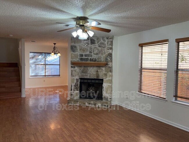 Building Photo - 1421 Garden Path Dr
