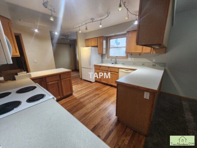 Building Photo - Perfect 3 Bedroom Home in Platteville
