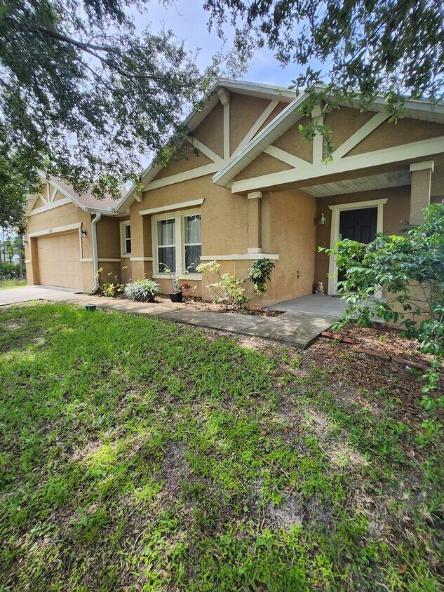 Primary Photo - RARE FIND! Beautiful 3 bedroom 2 Bath 2 Ca...