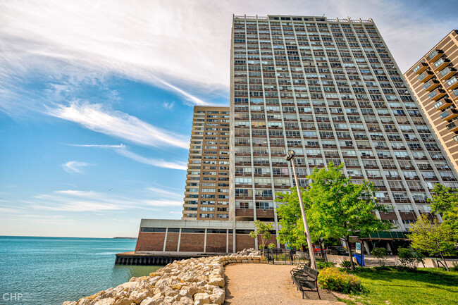 Foto del edificio - 6171 N Sheridan Rd
