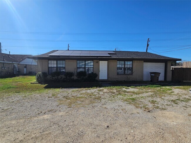 Foto del edificio - 3618 Curry Ln