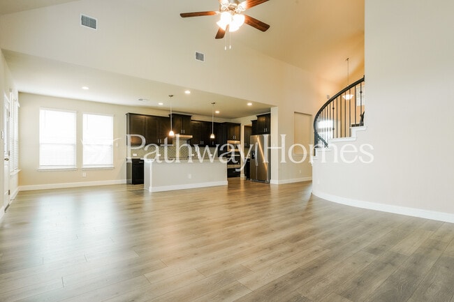 Building Photo - 1002 Stillmeade Dr