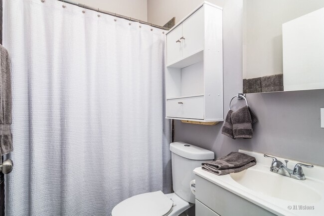 Foto del edificio - 205 E 50th St