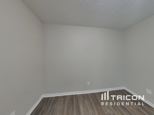 Foto del edificio - 1256 Odell Ln