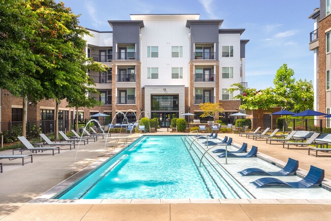 Building Photo - 1760 Apartments
