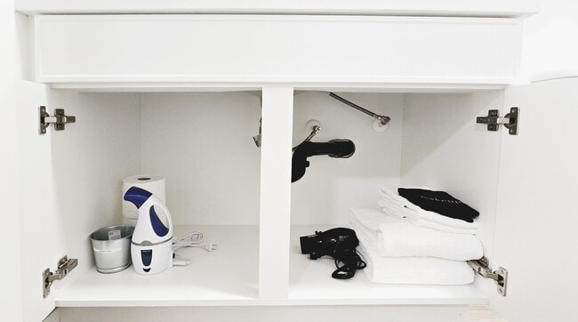 Building Photo - 13024-13113 113 Ave NW