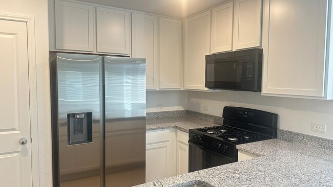 Building Photo - 3420 Flicker Ln