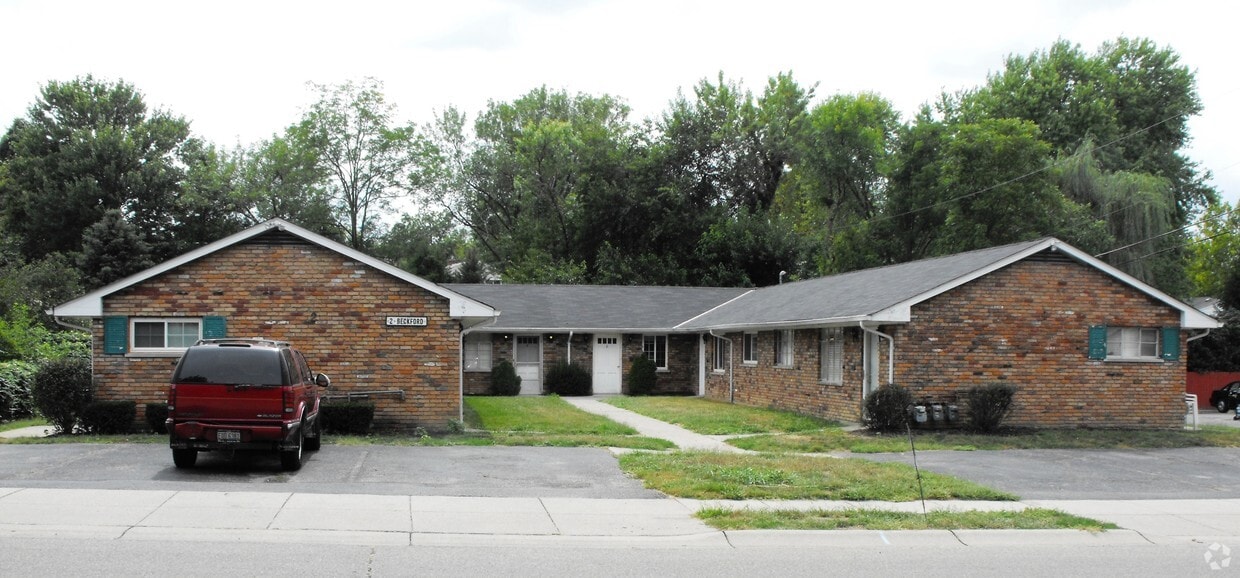 Primary Photo - 2 Beckford Dr