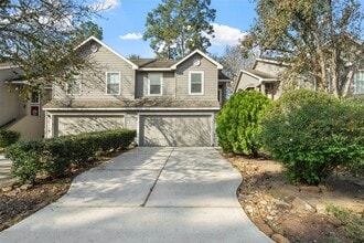 Building Photo - 131 N Villa Oaks Dr