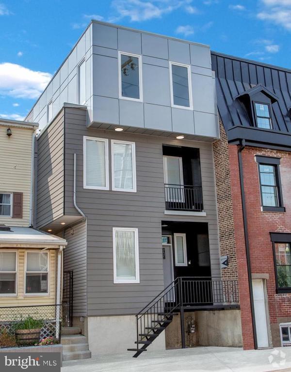 Building Photo - 1214 E Fletcher St