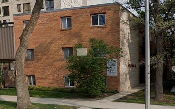 Building Photo - 414 Stradbrook Ave