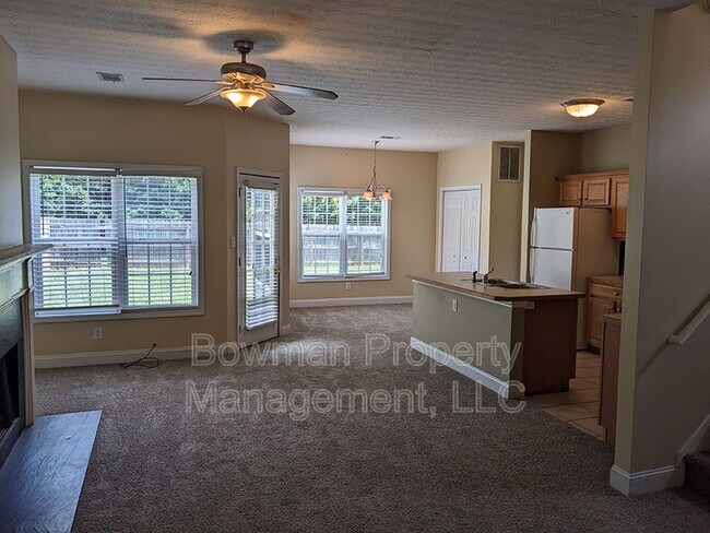 Foto del edificio - 119 Blake Way