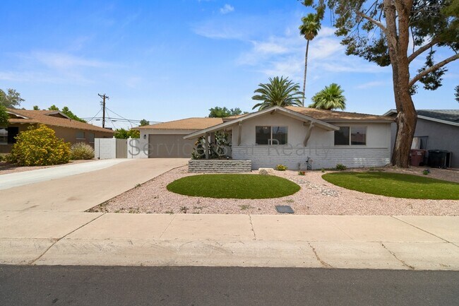 Foto del edificio - 7406 E Edgemont Ave