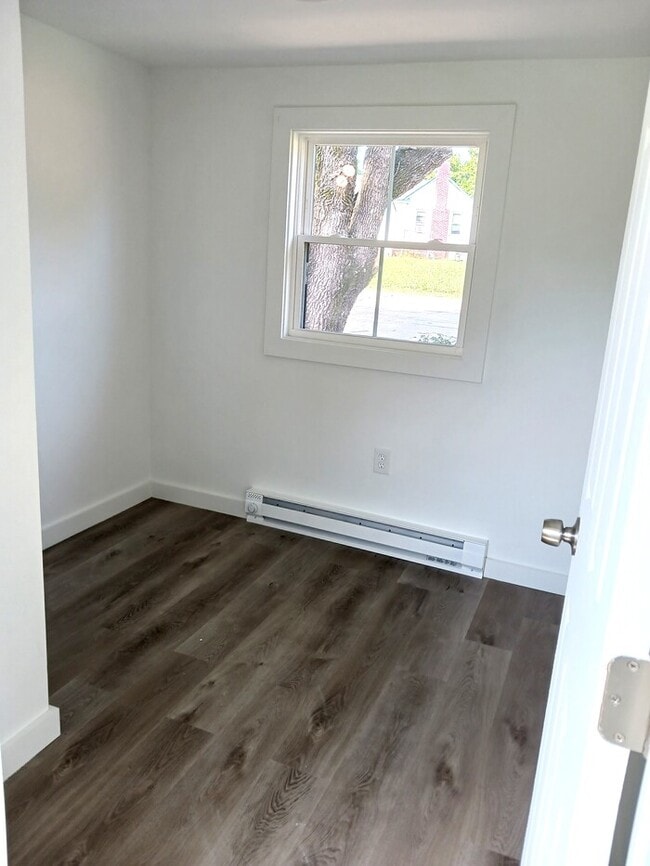 Building Photo - Renovated Two Bedroom Mobile Home for Rent...
