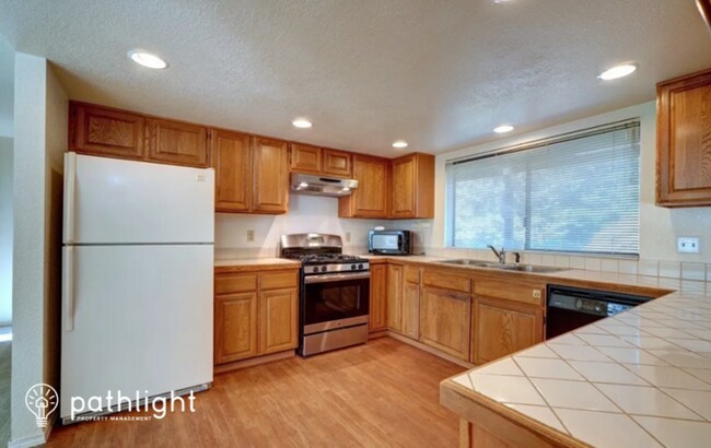Foto del edificio - 5721 Arrow Ct NE, Olympia, WA, 98516