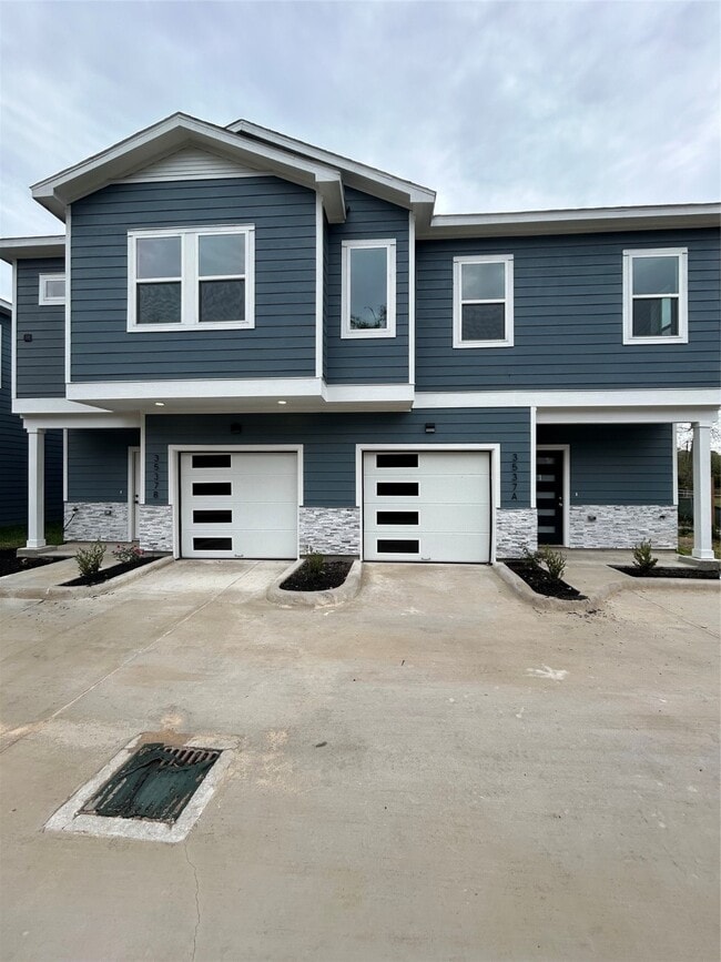 Building Photo - 3537 Alderfer St