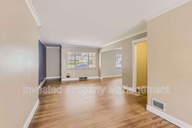 Foto del edificio - 2709 S Cook St