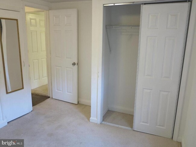 Building Photo - 6712 Breezy Dr