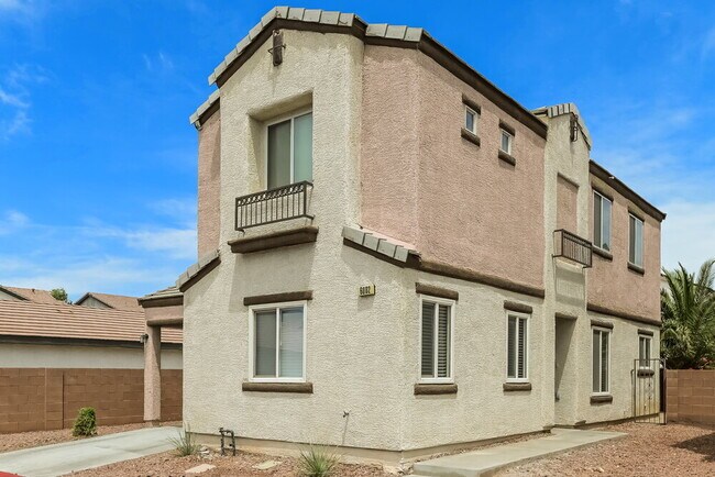 Foto del edificio - 6002 Aripeka St
