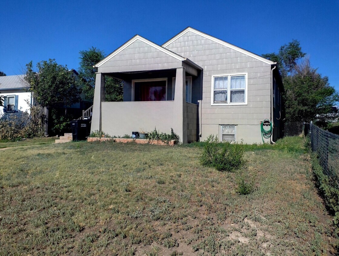 Foto principal - 2121 5th Ave