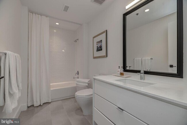 Foto del edificio - 1011 M St NW