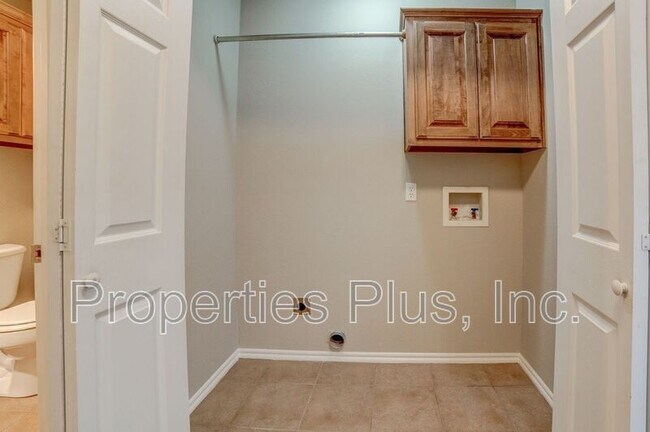 Foto del edificio - 2994 Creekside Dr