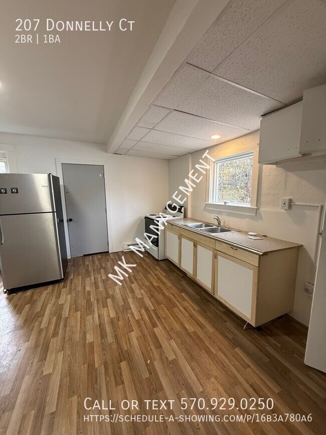 Foto del edificio - 207 Donnelly Ct