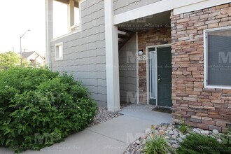 Building Photo - 5225 White Willow Dr