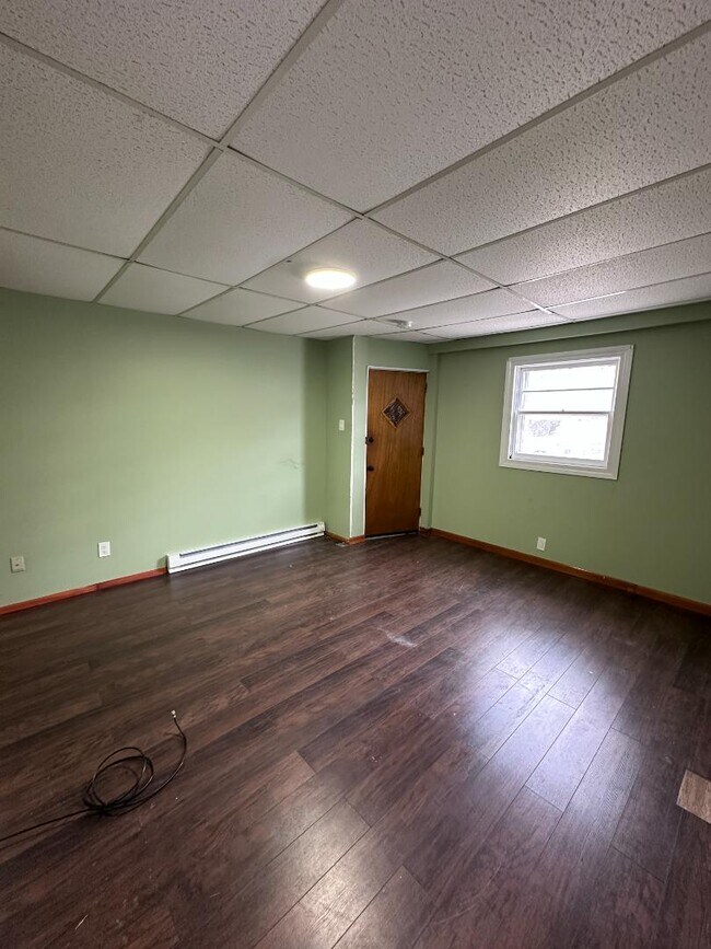 Foto del edificio - 606 W Main St