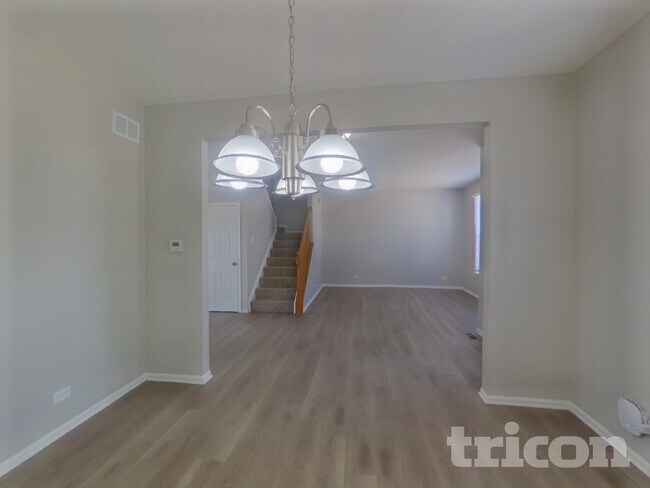 Foto del edificio - 41 Brentwood Dr