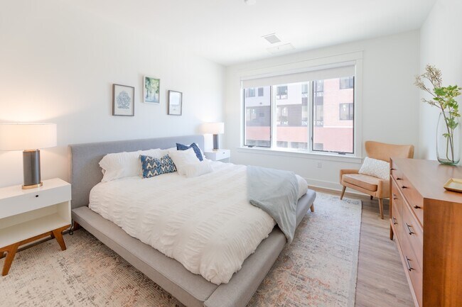 Foto del edificio - 604 Frank E Rodgers Blvd S