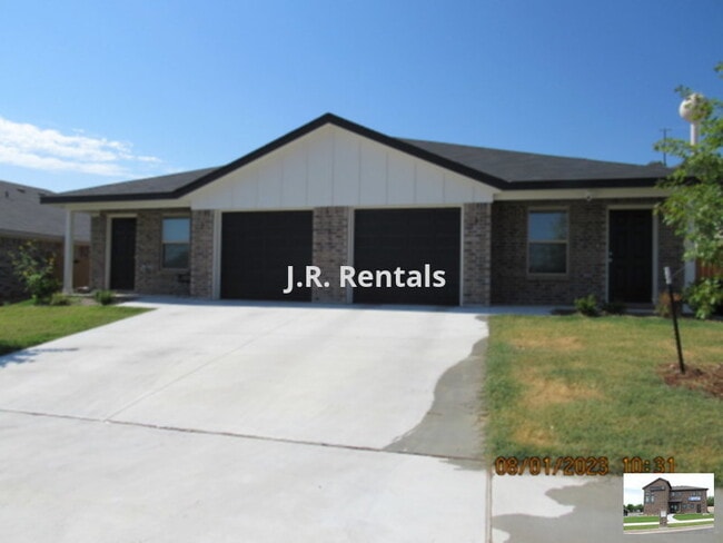 Building Photo - 106 Lost Trl