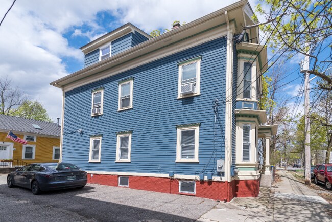 Building Photo - 1 Sycamore St