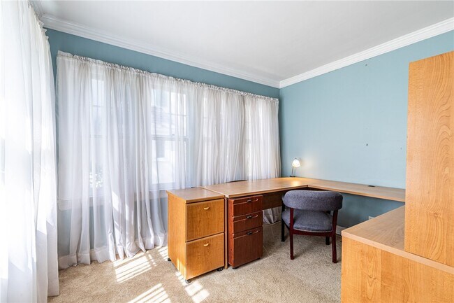 Foto del edificio - 58 Fairview Crescent
