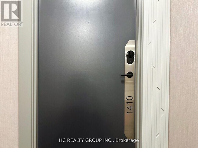 Photo du bâtiment - 105 Oneida Crescent