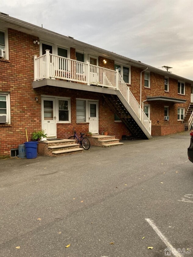 4 Morris Ave Unit 2B, Edison, NJ 08837 Apartment for Rent in Edison