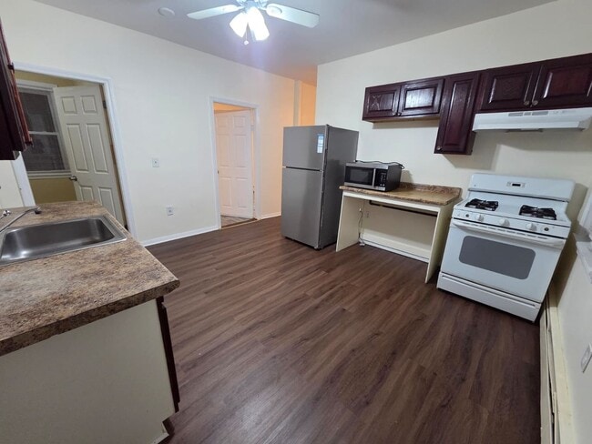 Building Photo - Lydia St (87)-S