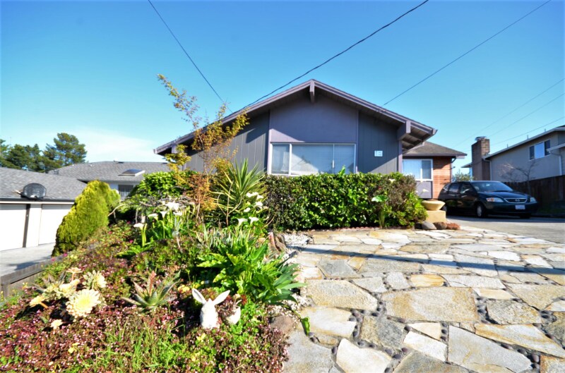 115 London Ct, San Bruno, CA 94066 Room for Rent in San Bruno, CA