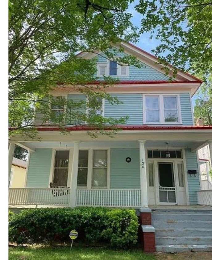 Primary Photo - First floor apartment in Olde town