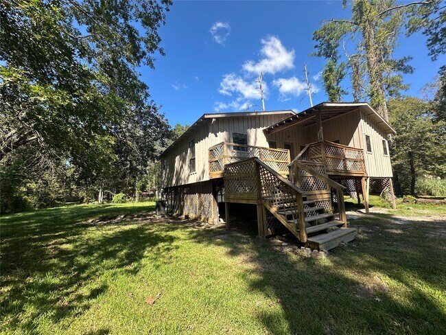 Foto del edificio - 17901 Pine St