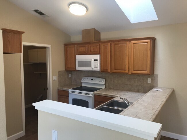 Foto del edificio - Great Condo in Gated Community