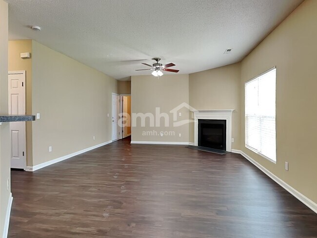 Building Photo - 4377 Kelso Drive