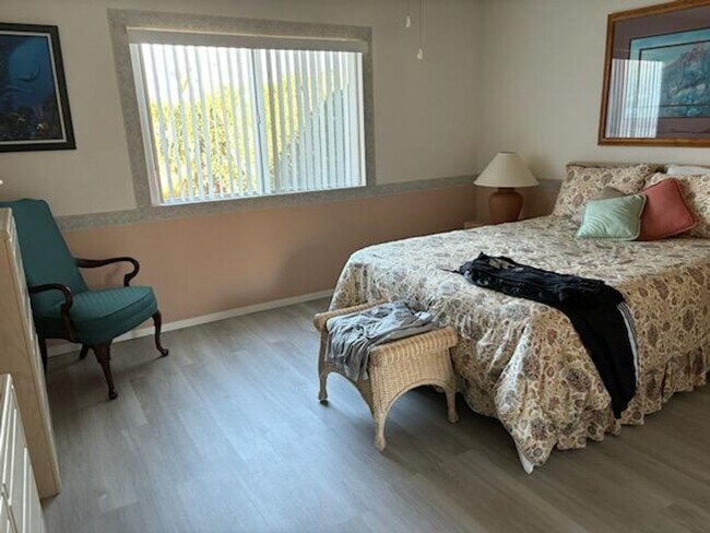 Building Photo - AZ Living Spacious 2 bed/2 bath in 55+ gat...