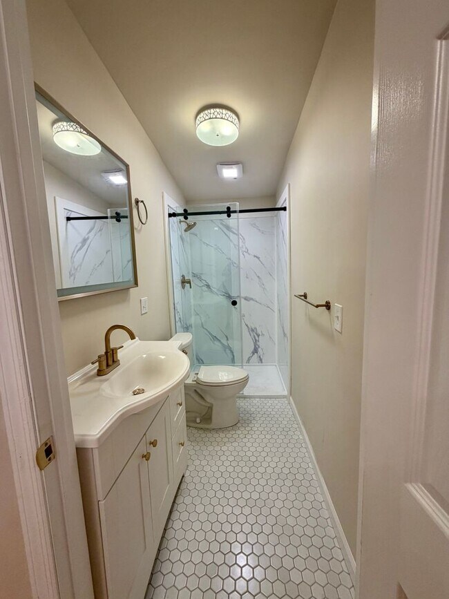 Foto del edificio - 610 E Duffy St