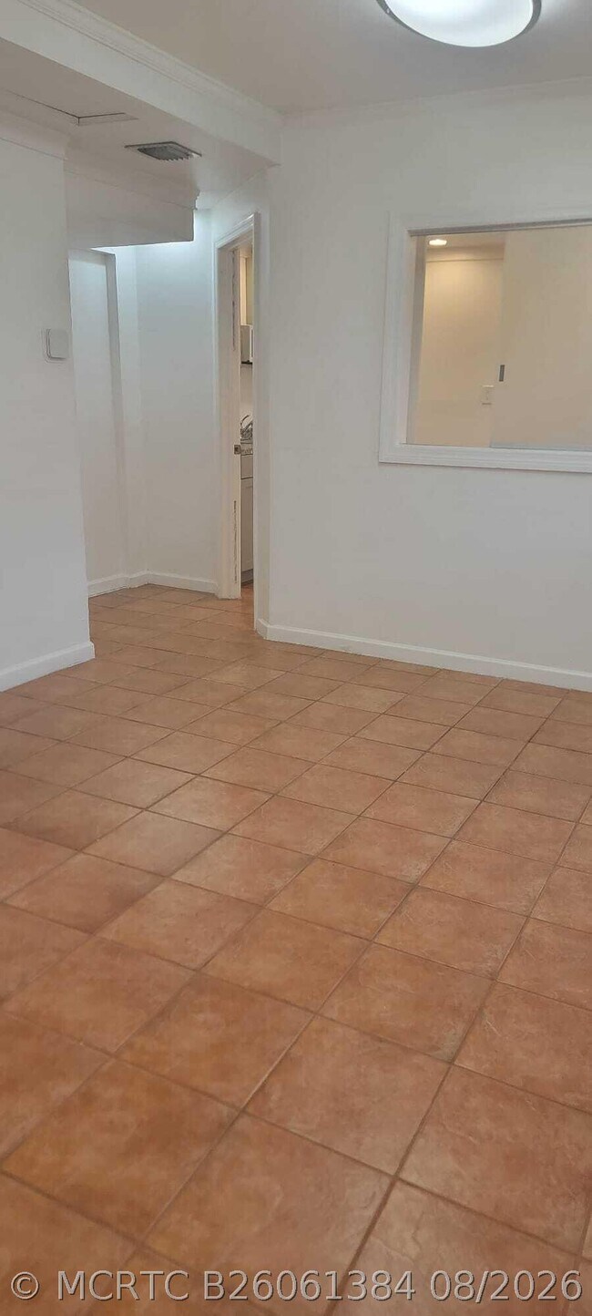 Foto del edificio - 5937 Taft St