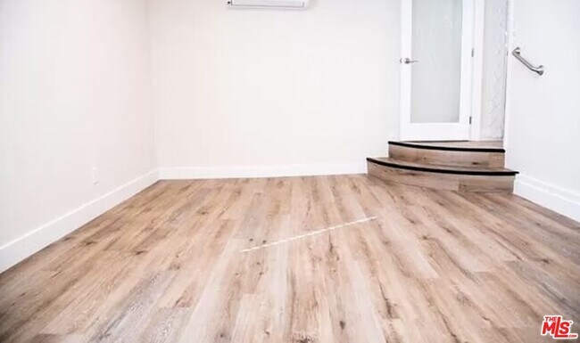 Foto del edificio - 8999 West Dr