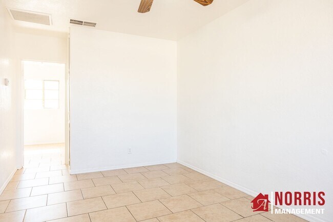 Foto del edificio - Charming One-Bedroom Duplex