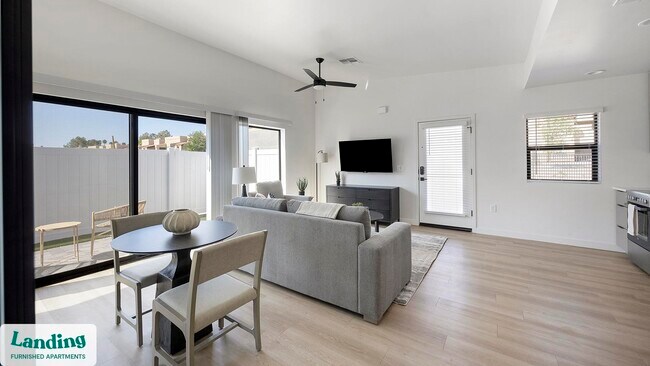 Foto del edificio - 2121 W Butler Dr