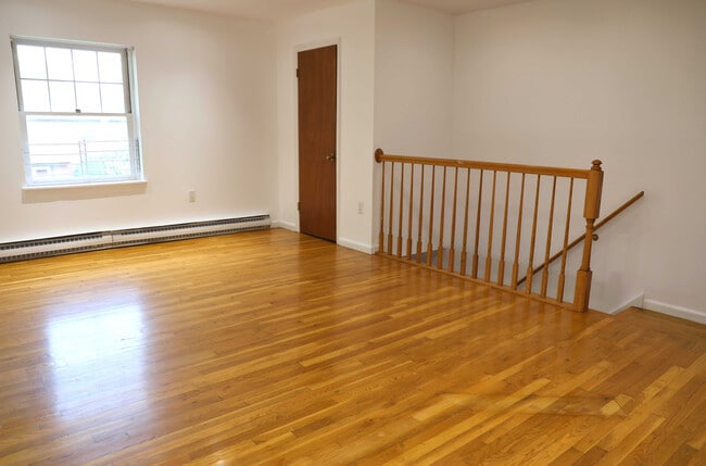 Living Room - 14 Lakeside Dr